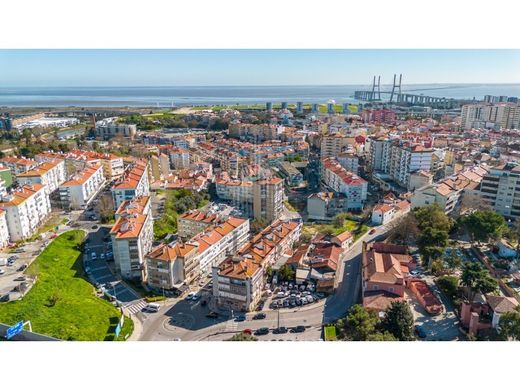 Grundstück in Loures, Lissabon