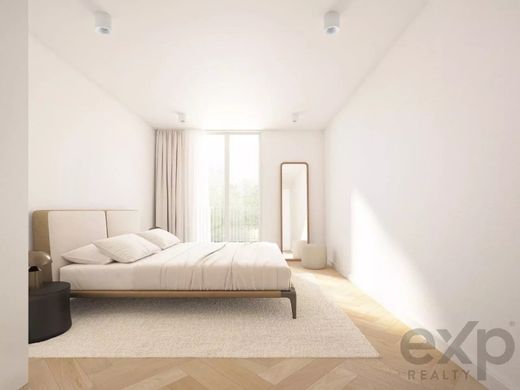 Apartment in Alcântara, Almada