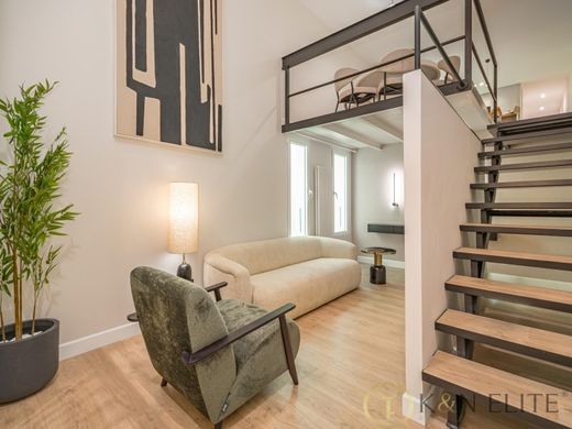 Двухуровневые апартаменты, Мадрид, Provincia de Madrid