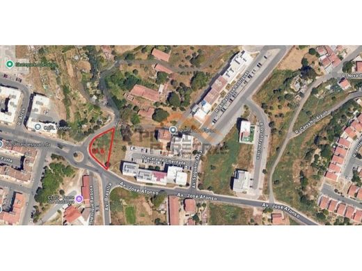 Αγροτεμάχιο σε Λόυρες, Loures