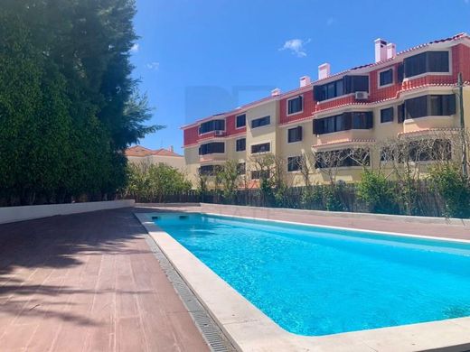 Apartment / Etagenwohnung in Cascais e Estoril, Cascais