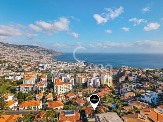 Πολυτελή κατοικία σε Φουντσάλ, Funchal