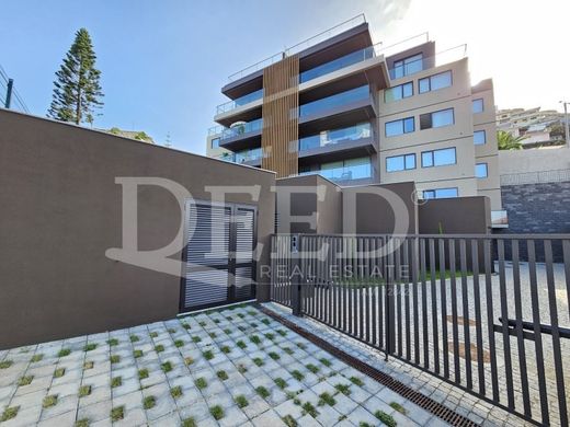 Funchal, Madeiraのアパートメント