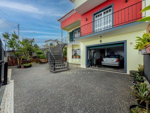Semidetached House in Funchal, Madeira