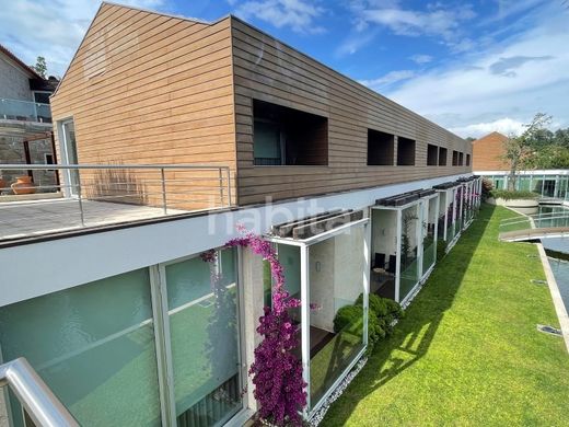 Residential complexes in Felgueiras, Distrito do Porto