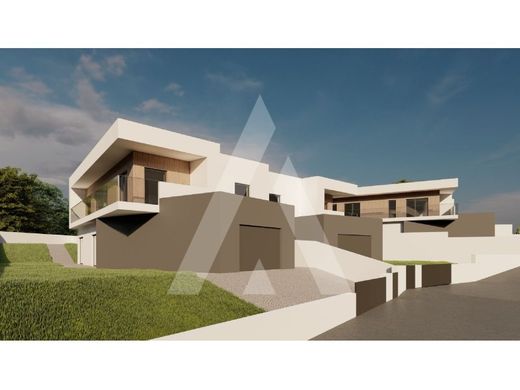 Twee-onder-een-kapwoning in Viseu, Distrito de Viseu