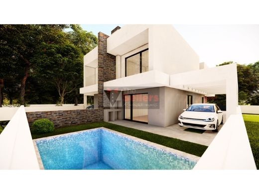 半独立式房屋  Seixal, Distrito de Setúbal