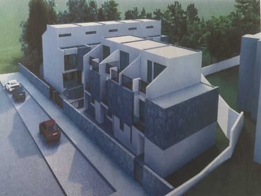 Αγροτεμάχιο σε Βίλα Νόβα ντε Γκάια, Vila Nova de Gaia