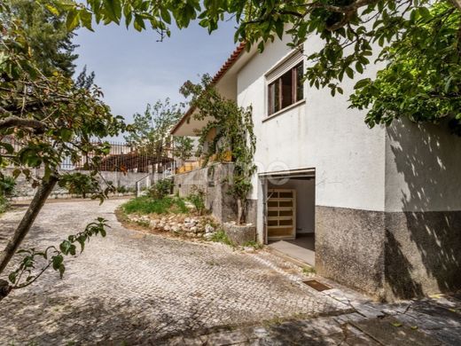 Luxus-Haus in Loures, Lissabon