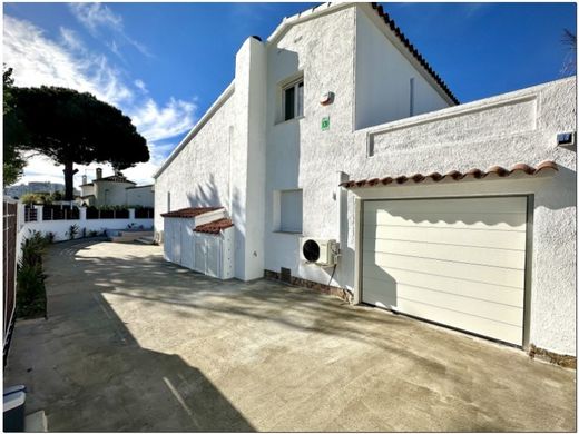 Empuriabrava, Província de Gironaの高級住宅