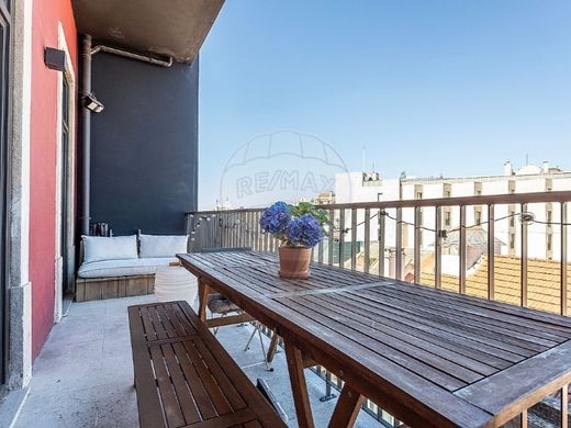 Apartment / Etagenwohnung in Avenidas Novas, Lisbon