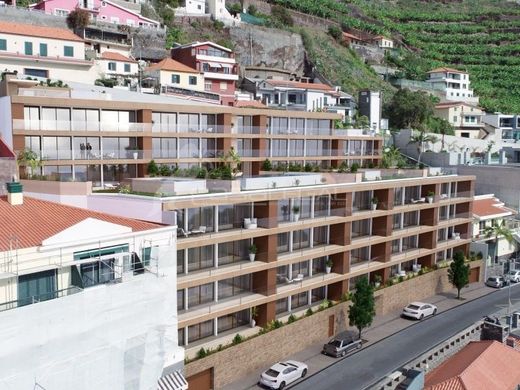 Câmara de Lobos, Madeiraのアパートメント