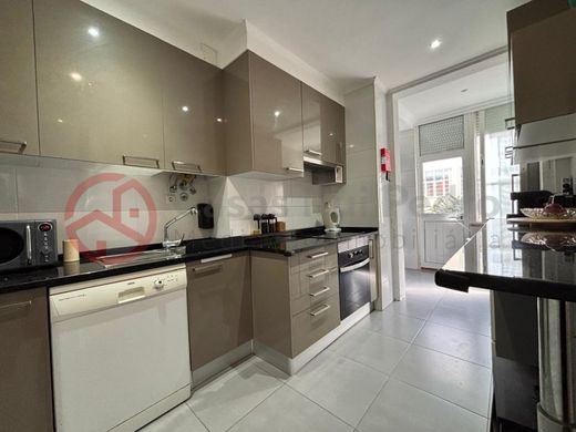 Daire Avenidas Novas, Lisbon