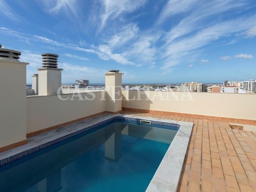 Apartment / Etagenwohnung in Faro, Distrito de Faro