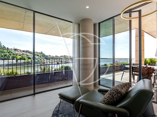 Apartment / Etagenwohnung in Porto, Distrito do Porto