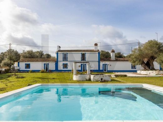 Luxury home in Evora, Évora
