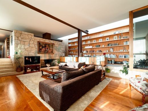 Einfamilienhaus in Vila Nova de Famalicão, Distrito de Braga