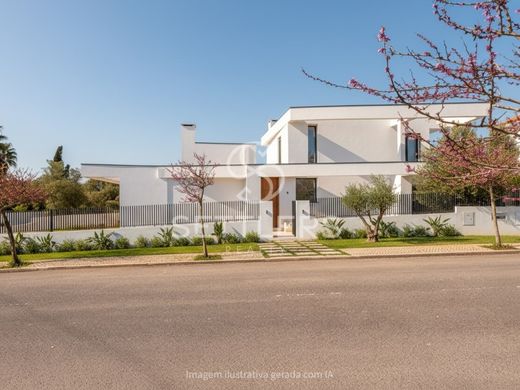 Detached House in Sintra, Lisbon
