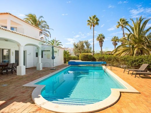 Einfamilienhaus in Lagoa, Distrito de Faro