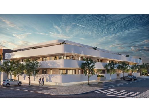 Apartment / Etagenwohnung in Tavira, Distrito de Faro