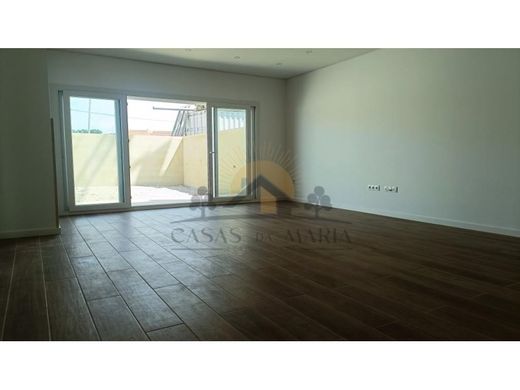 Montijo, Distrito de Setúbalのマルチファミリーヴィラ