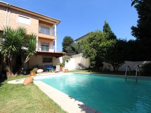 Twee-onder-een-kapwoning in Amares, Distrito de Braga