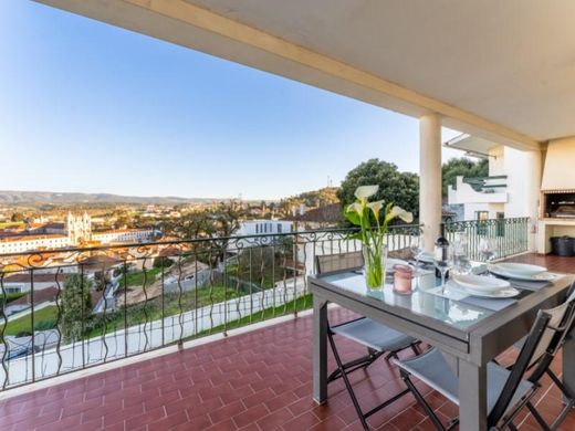 Casa de lujo en Alcobaça, Leiria