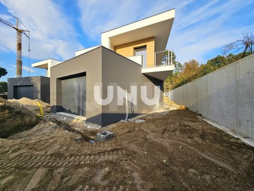 Viseu, Distrito de Viseuのマルチファミリーヴィラ