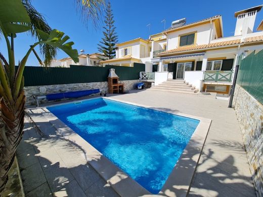 Semidetached House in Albufeira, Albufeira Municipality