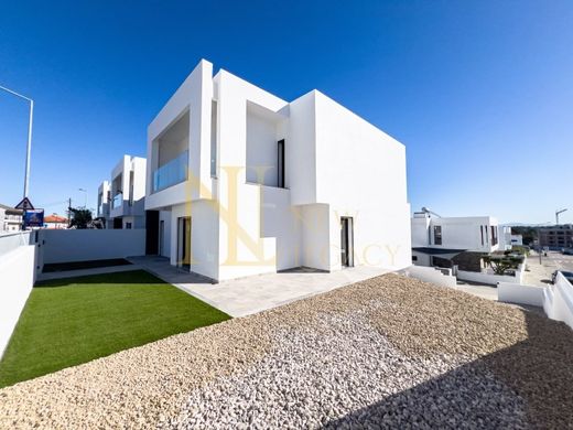 Casa Unifamiliare a Seixal, Distrito de Setúbal