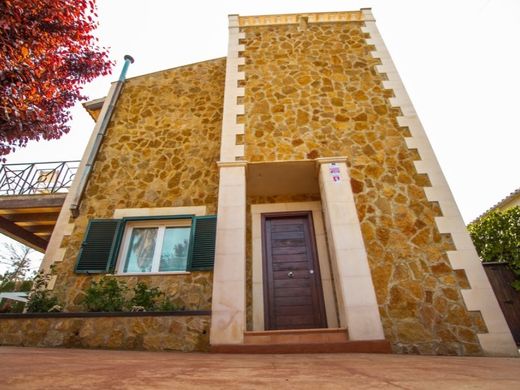 Villa in Llucmajor, Province of Balearic Islands