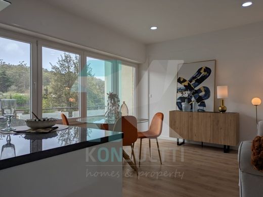 Apartment / Etagenwohnung in Benfica, Lisbon