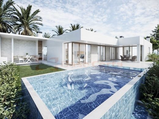 Vrijstaand huis in Sesimbra, Distrito de Setúbal