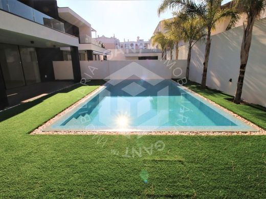 Luxe woning in Almada, Distrito de Setúbal