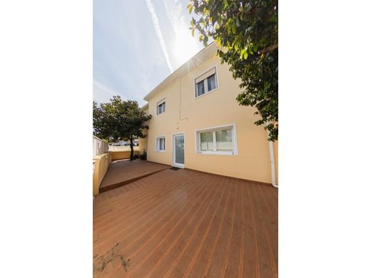 Semidetached House in Porto, Distrito do Porto