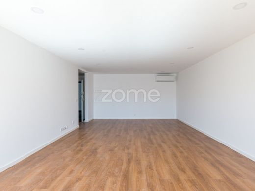 ﺷﻘﺔ ﻓﻲ Loures, Distrito de Lisboa