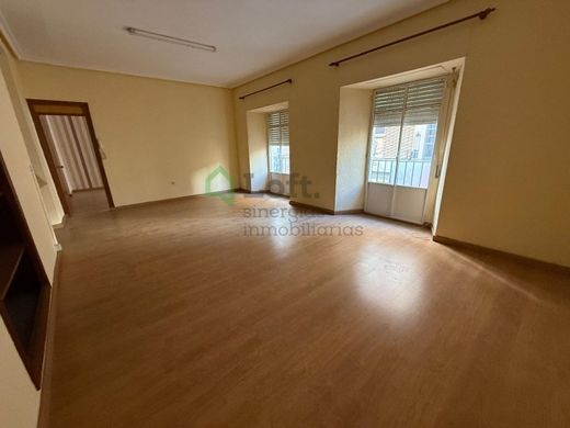 مجمع شقق ﻓﻲ باداخوز, Provincia de Badajoz