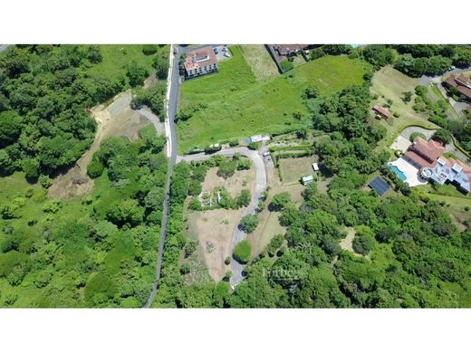 Grundstück in Escazú, Provincia de San José