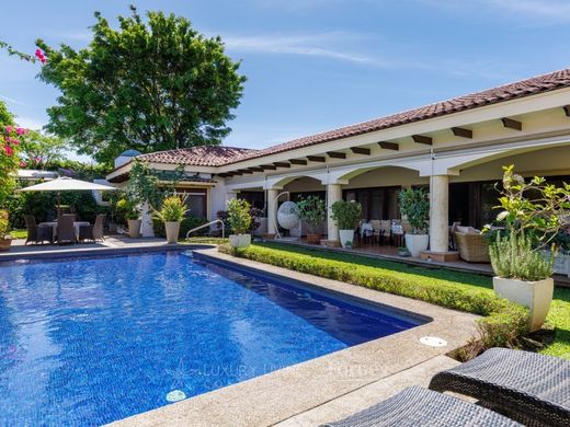 Luxe woning in Santa Ana, Provincia de San José