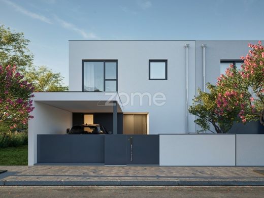 豪宅  加亚新城
, Vila Nova de Gaia