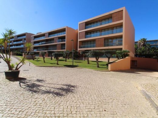 Apartment / Etagenwohnung in Albufeira, Distrito de Faro