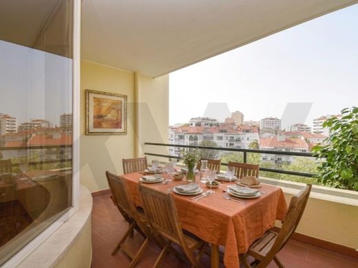 Apartment / Etagenwohnung in Cascais, Lissabon