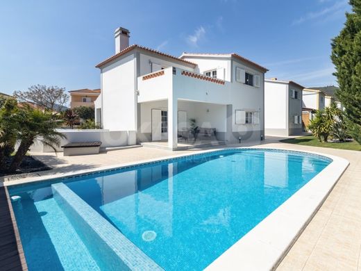 Semidetached House in Setúbal, Distrito de Setúbal