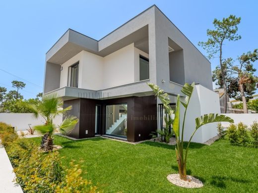 Casa di lusso a Aroeira, Almada