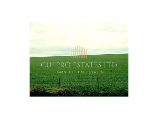 Land in Larnaca, Eparchía Lárnakas