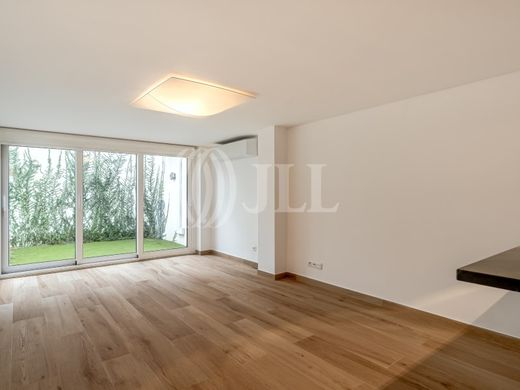 Apartment in Alcântara, Almada