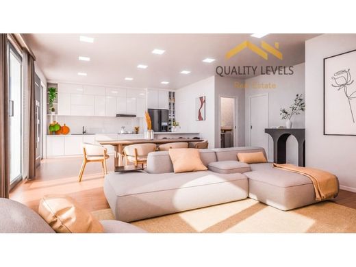 Luxus-Haus in Santa Cruz, Madeira