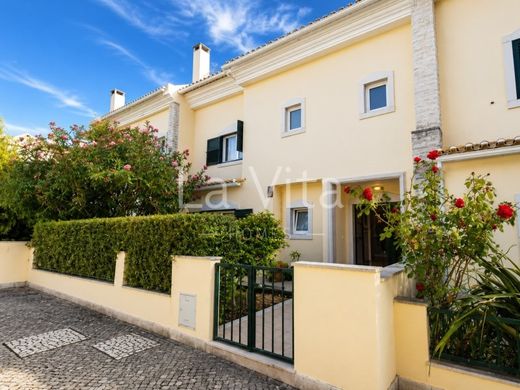 Semidetached House in Cascais, Lisbon