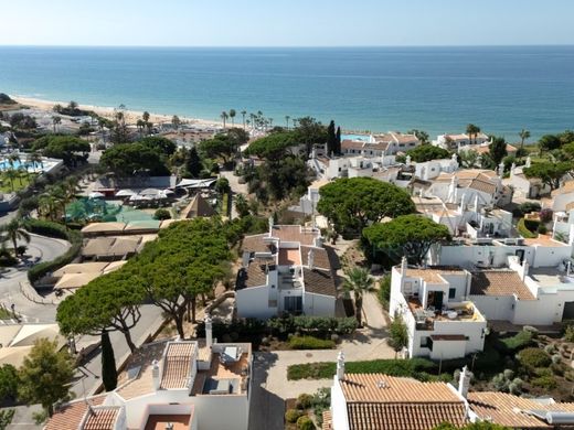 Semidetached House in Loulé, Distrito de Faro