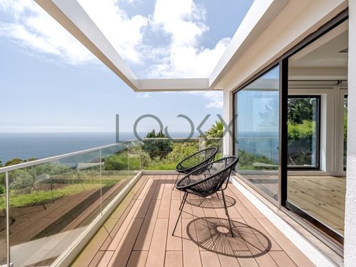 Villa Plurifamiliare a Cascais, Lisbona